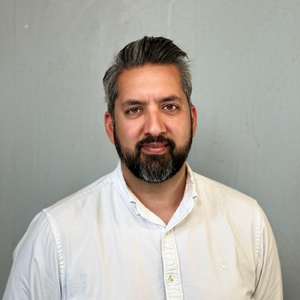 Aadil Headshot_iPhone