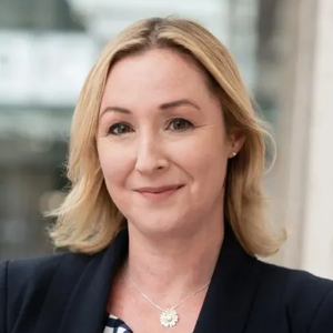 Zoe-Kleinman-keynote-Speaker